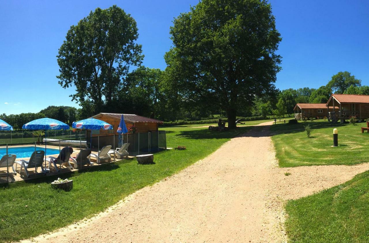 Camping Des Papillons Lalizolle Dış mekan fotoğraf