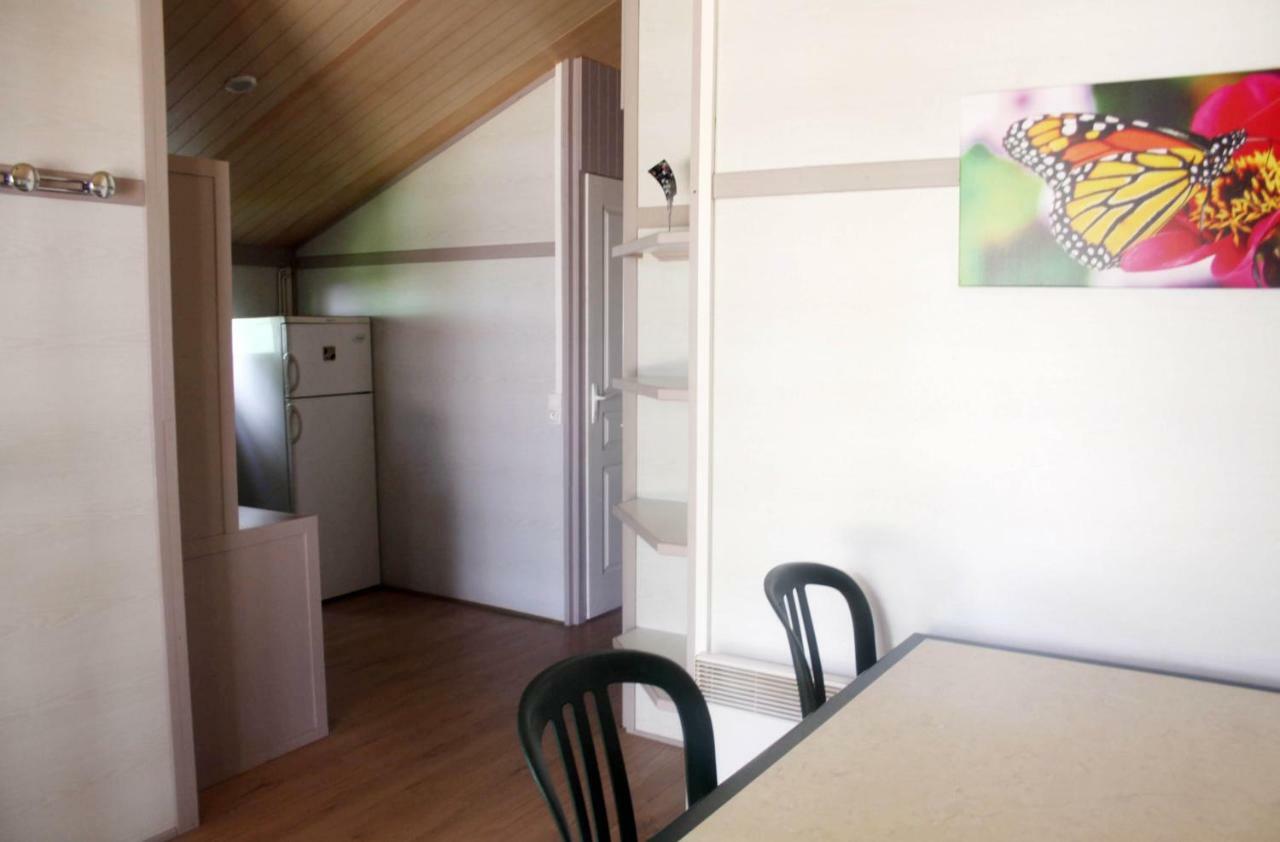 Camping Des Papillons Lalizolle Dış mekan fotoğraf